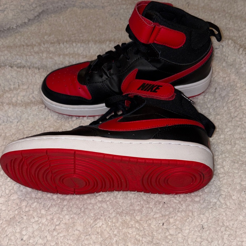 Nike Black and Red High-Top Shoes